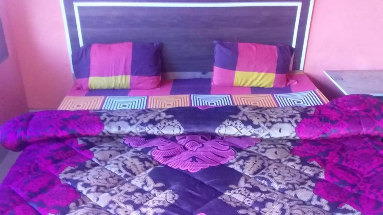 Spot On Sharma'S Kitchen & Home Stay Bajaura Екстериор снимка
